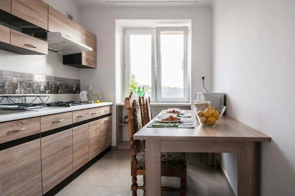 Morskie Oko Studio By Sleepingcar Apartamento Varsovia Polonia